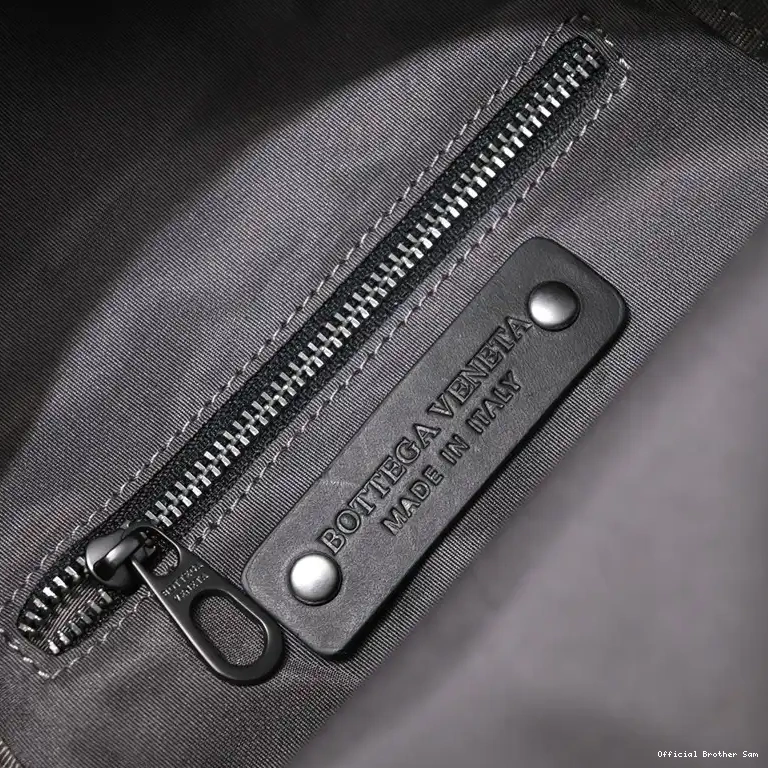 Official Brother Sam Bottega 2212YZ0050 Veneta Bag 0814